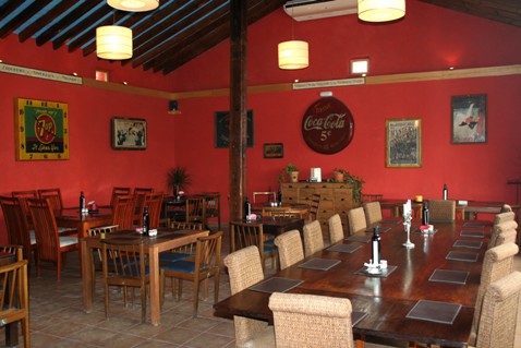 Antipodas Tavern & Restaurant La Azohìa